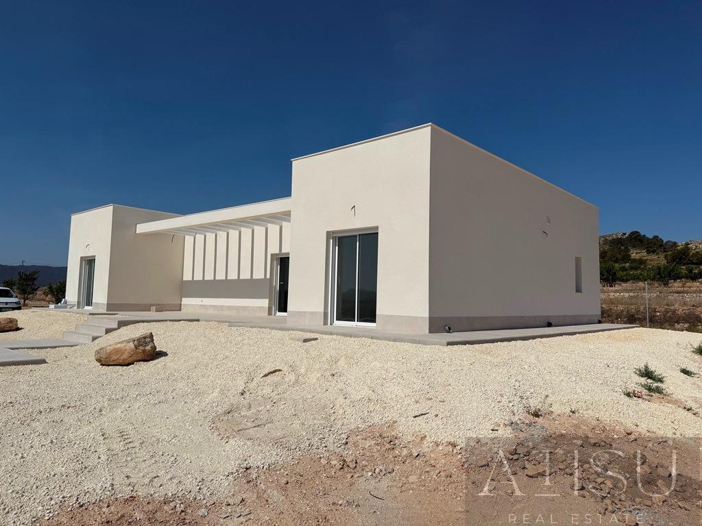 Venta de villa en Pinoso