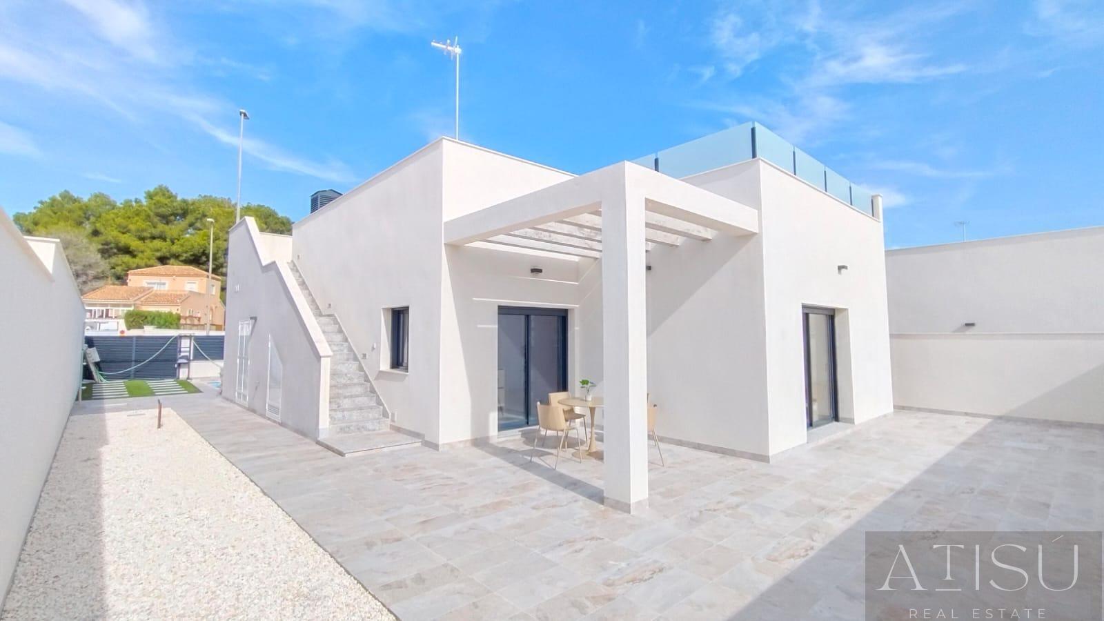 Venta de villa en Pilar de la horadada