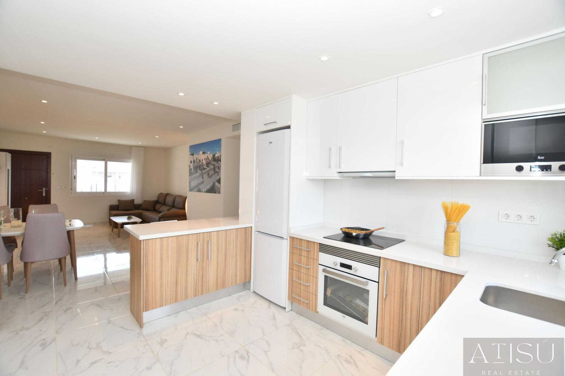 Venta de bungalow en San miguel de salinas