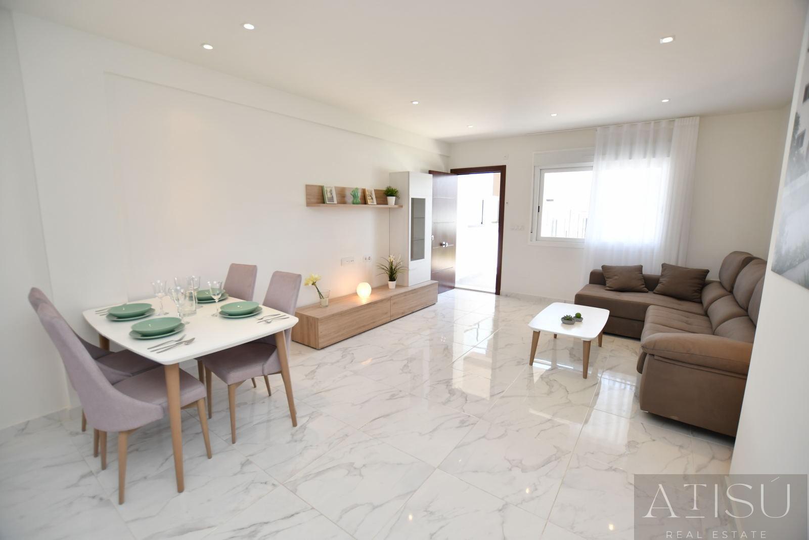 Venta de bungalow en San miguel de salinas