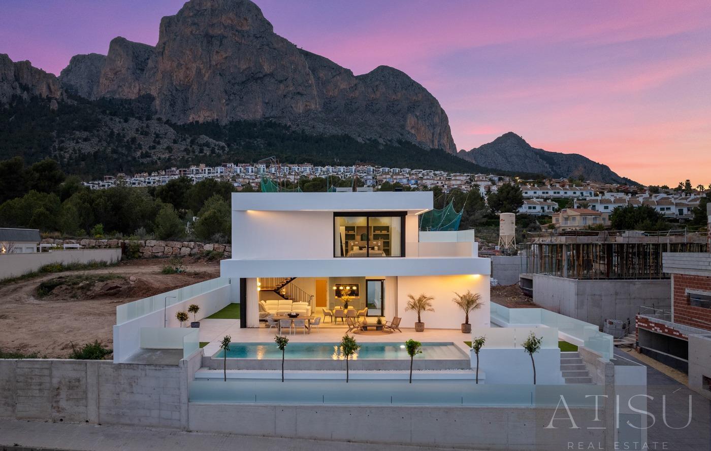 Venta de villa en Polop