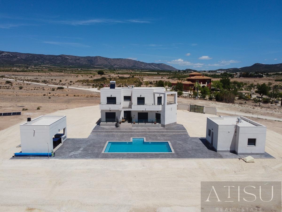 Venta de villa en Pinoso