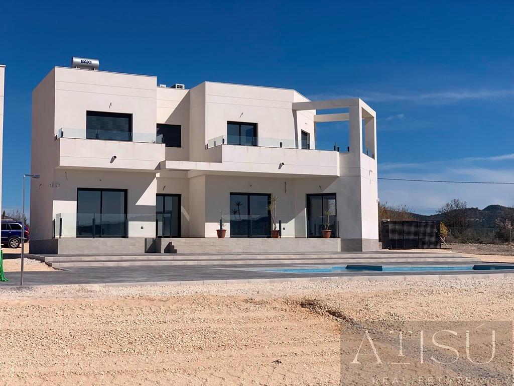 Venta de villa en Pinoso