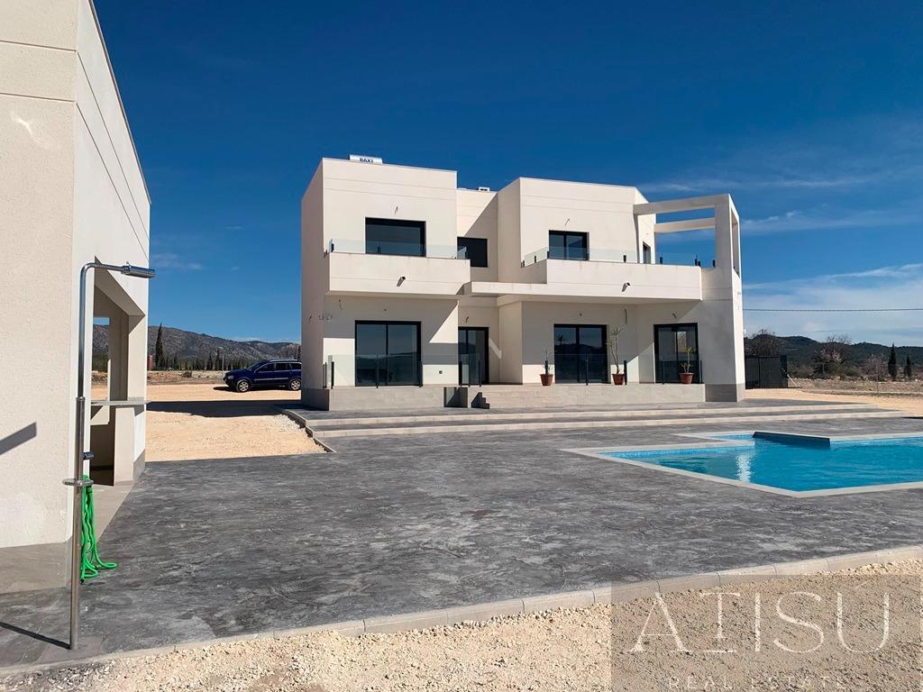 Venta de villa en Pinoso