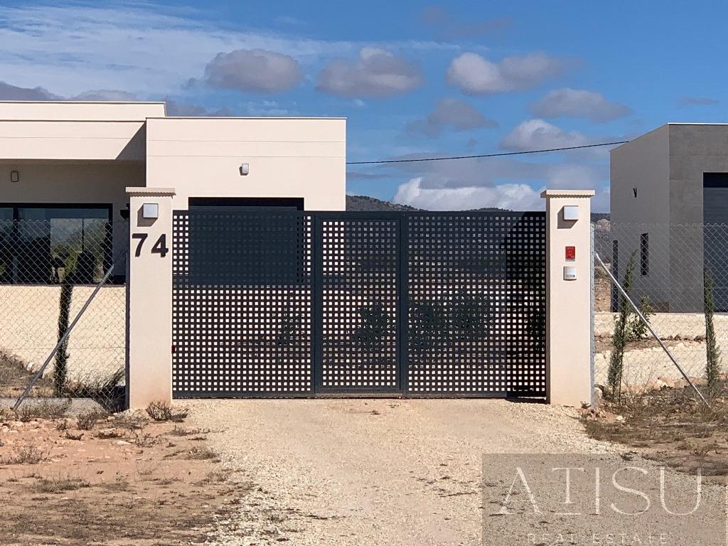 Venta de villa en Pinoso