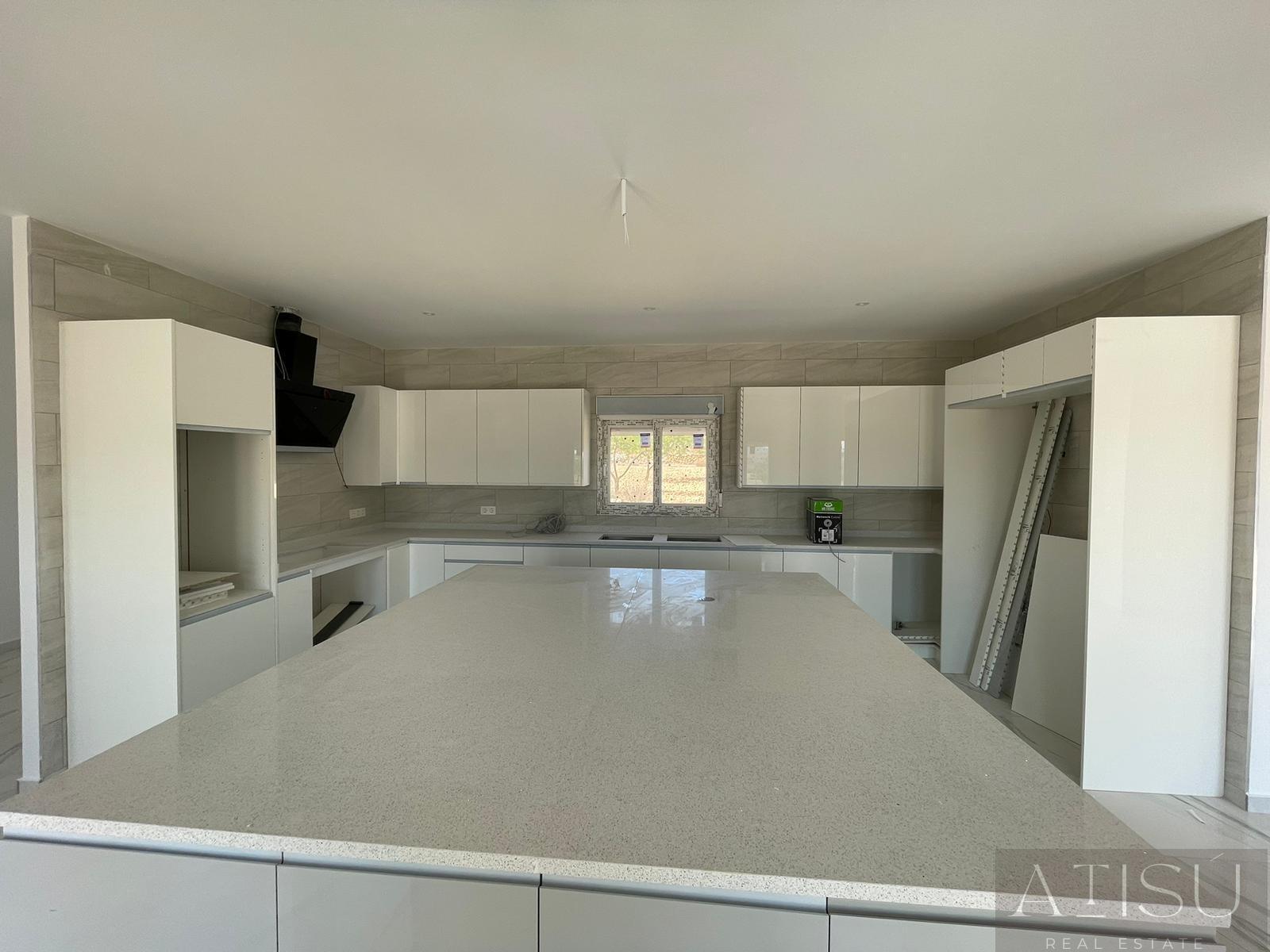 Venta de villa en Pinoso