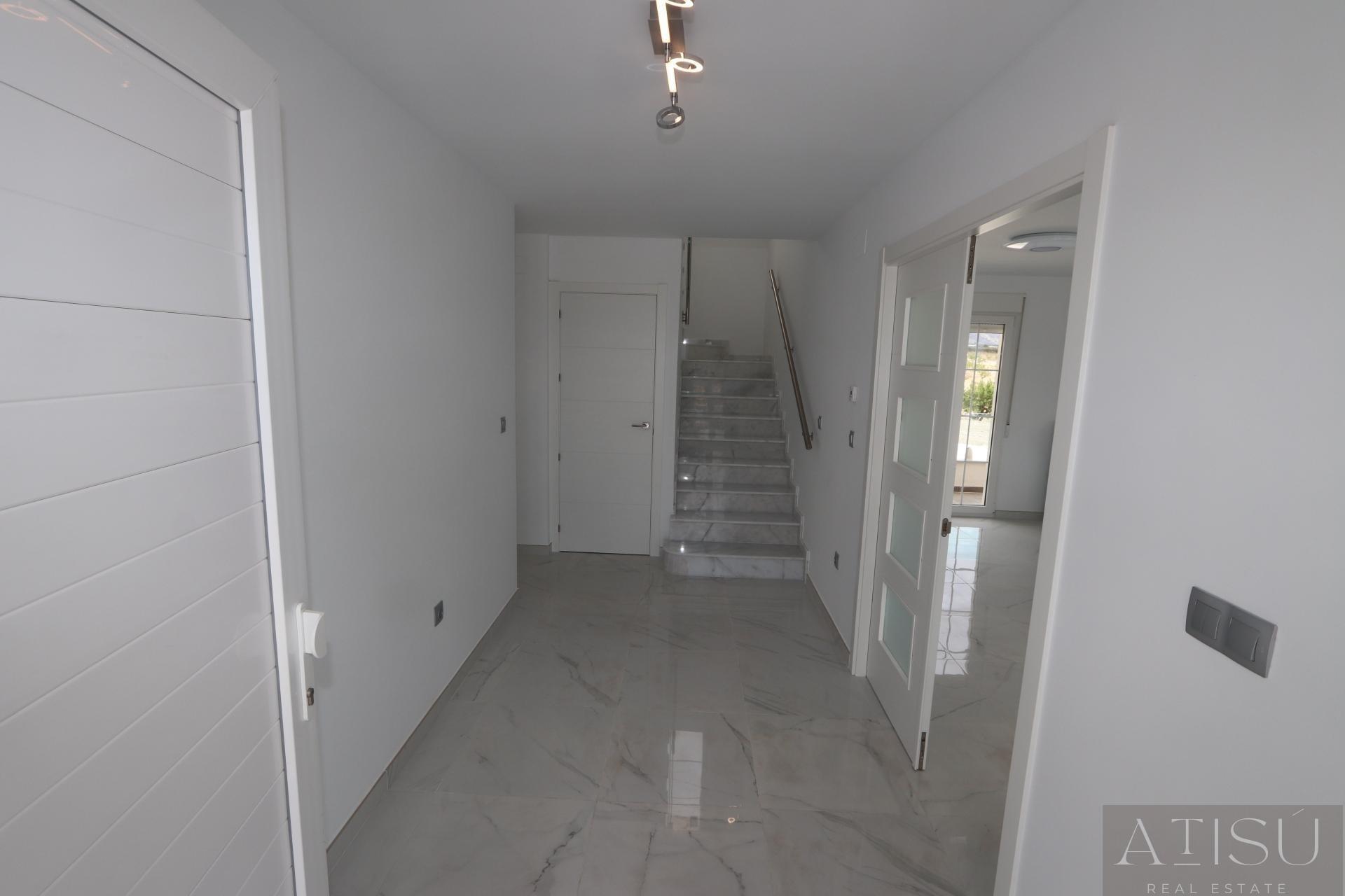 Venta de villa en Pinoso