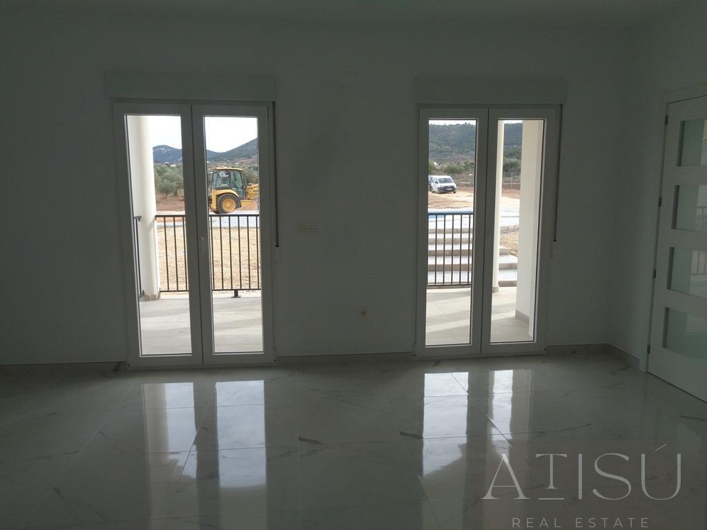 Venta de villa en Pinoso