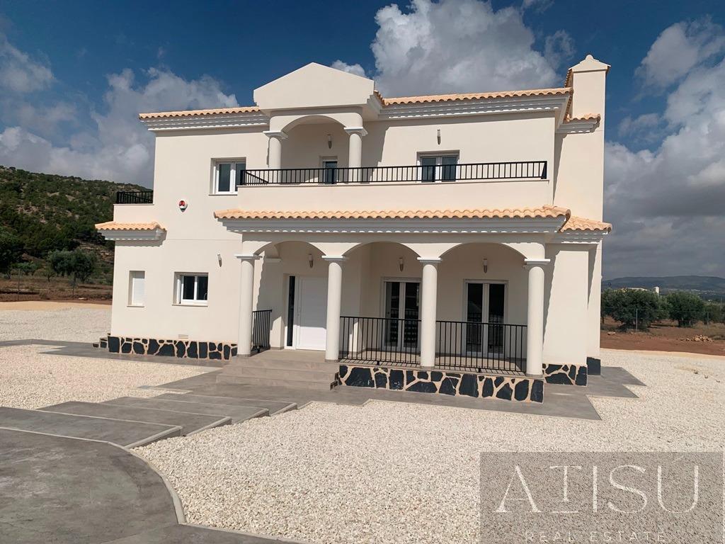 Venta de villa en Pinoso