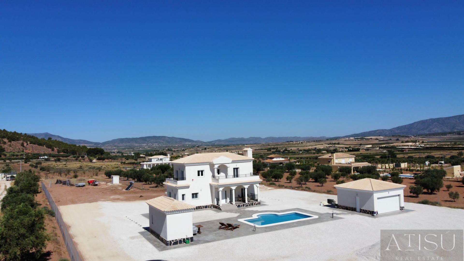 Venta de villa en Pinoso