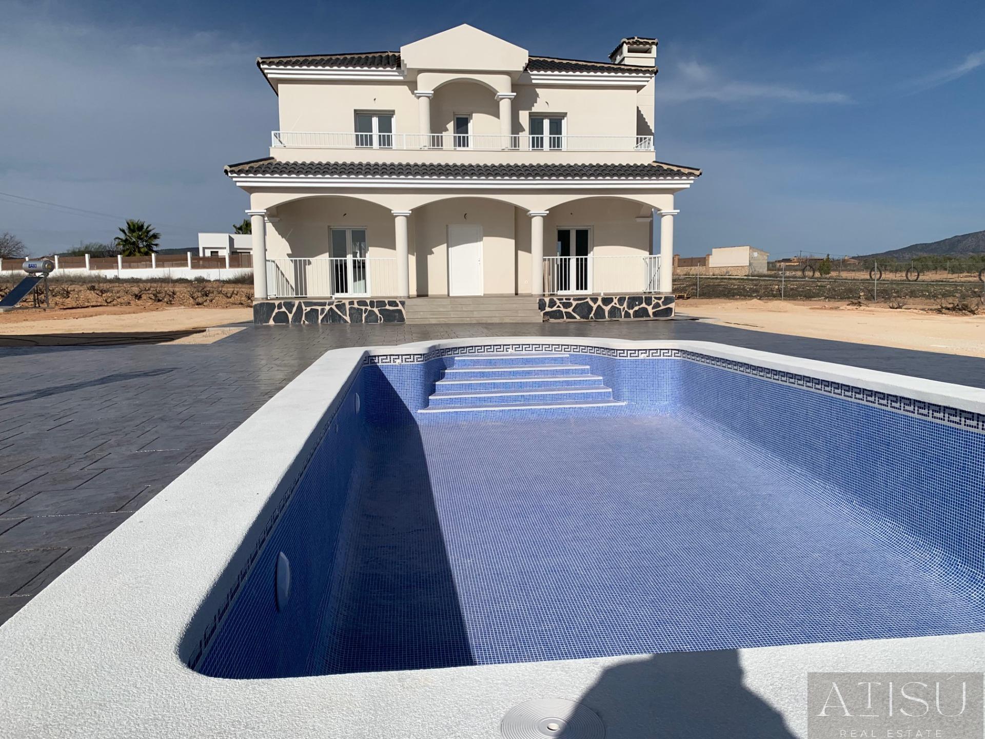 Venta de villa en Pinoso