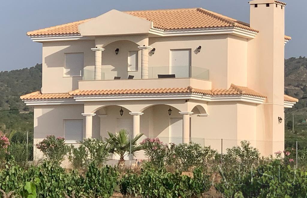 Venta de villa en Pinoso