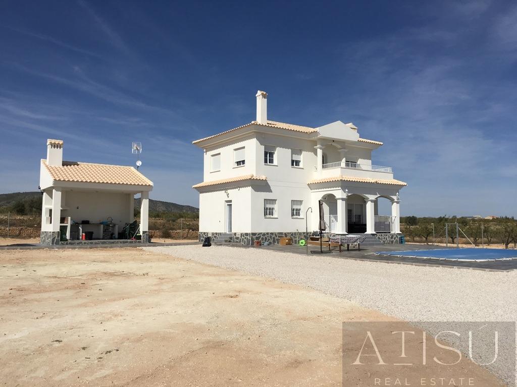 Venta de villa en Pinoso