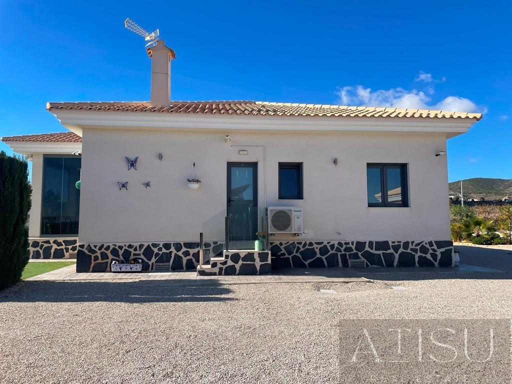 Venta de villa en Pinoso