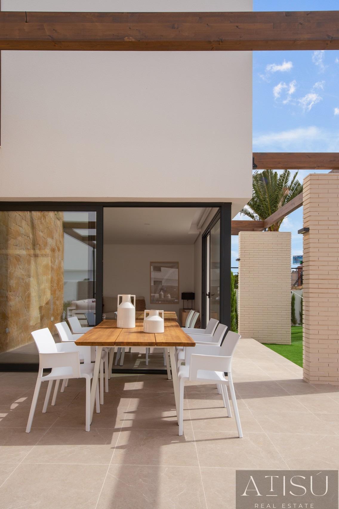 Venta de villa en Orihuela costa