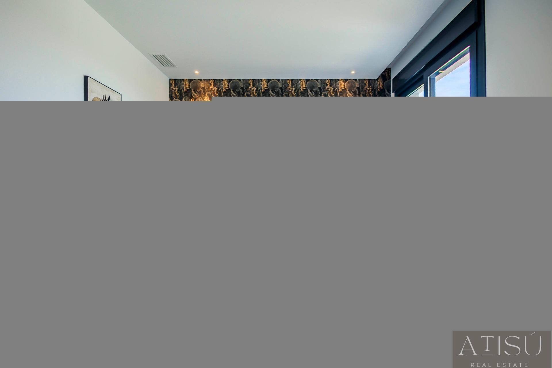 Venta de villa en Pilar de la horadada