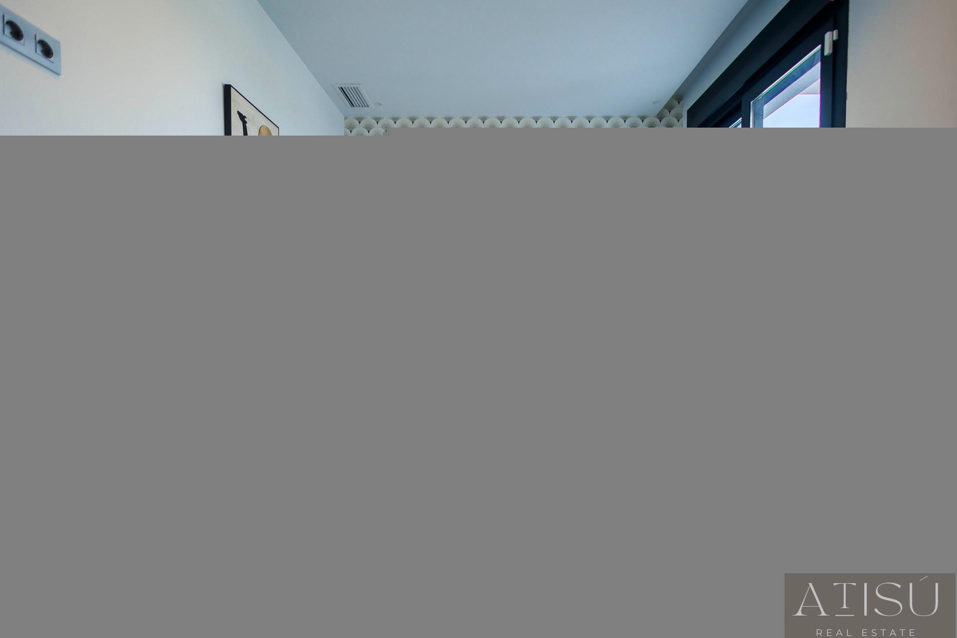 Venta de villa en Pilar de la horadada