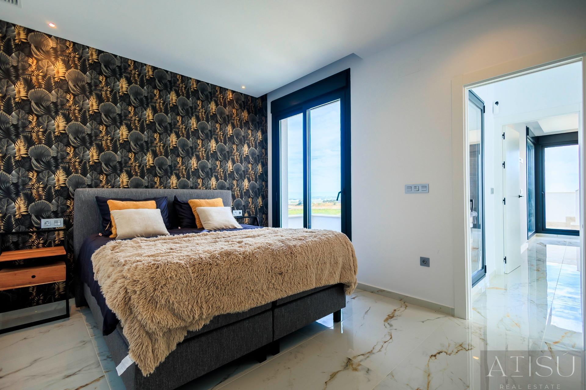 Venta de villa en Pilar de la horadada