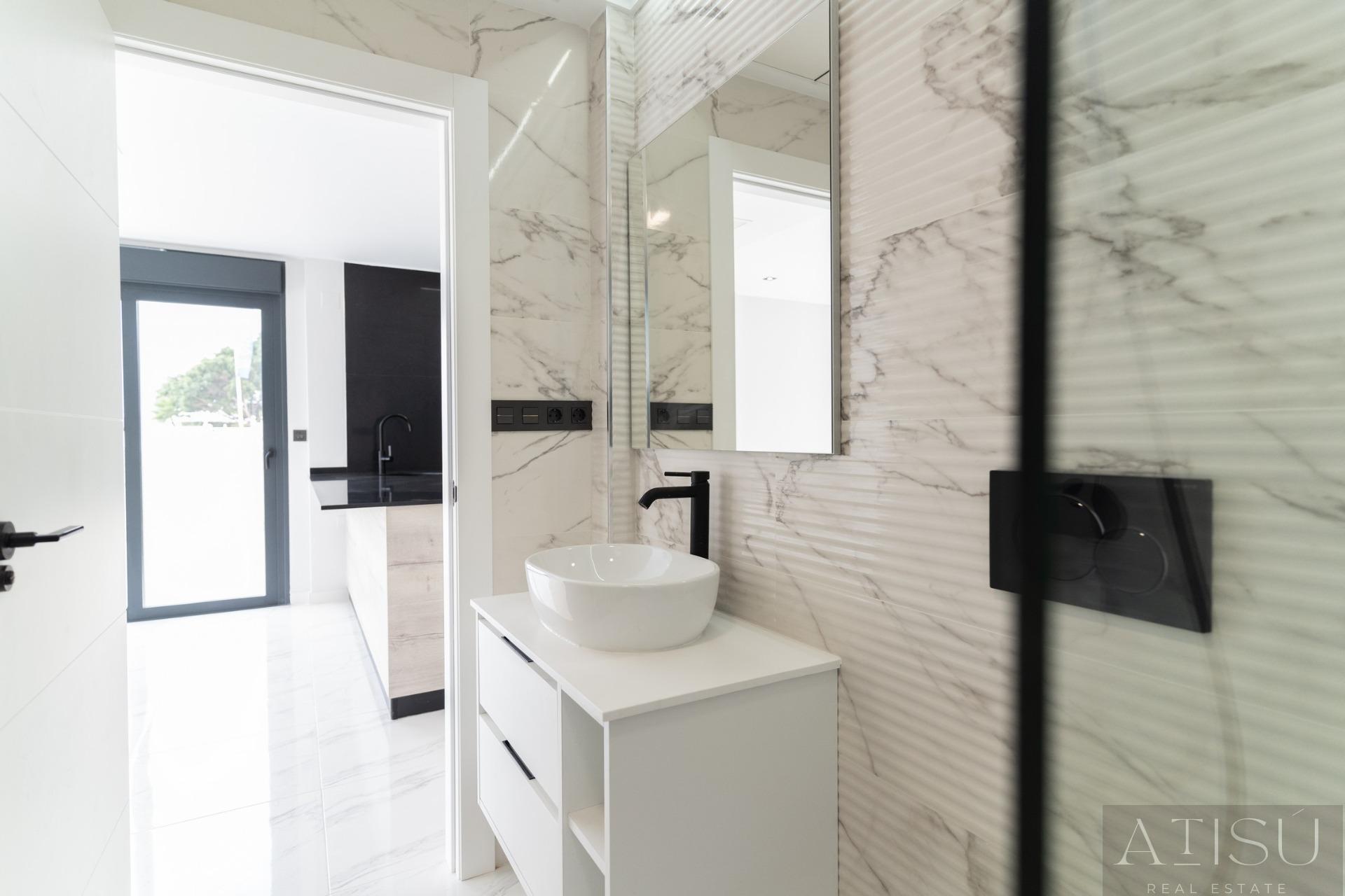 Venta de villa en Orihuela costa