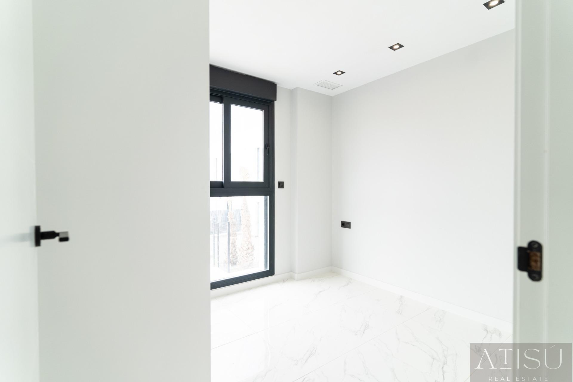 Venta de villa en Orihuela costa