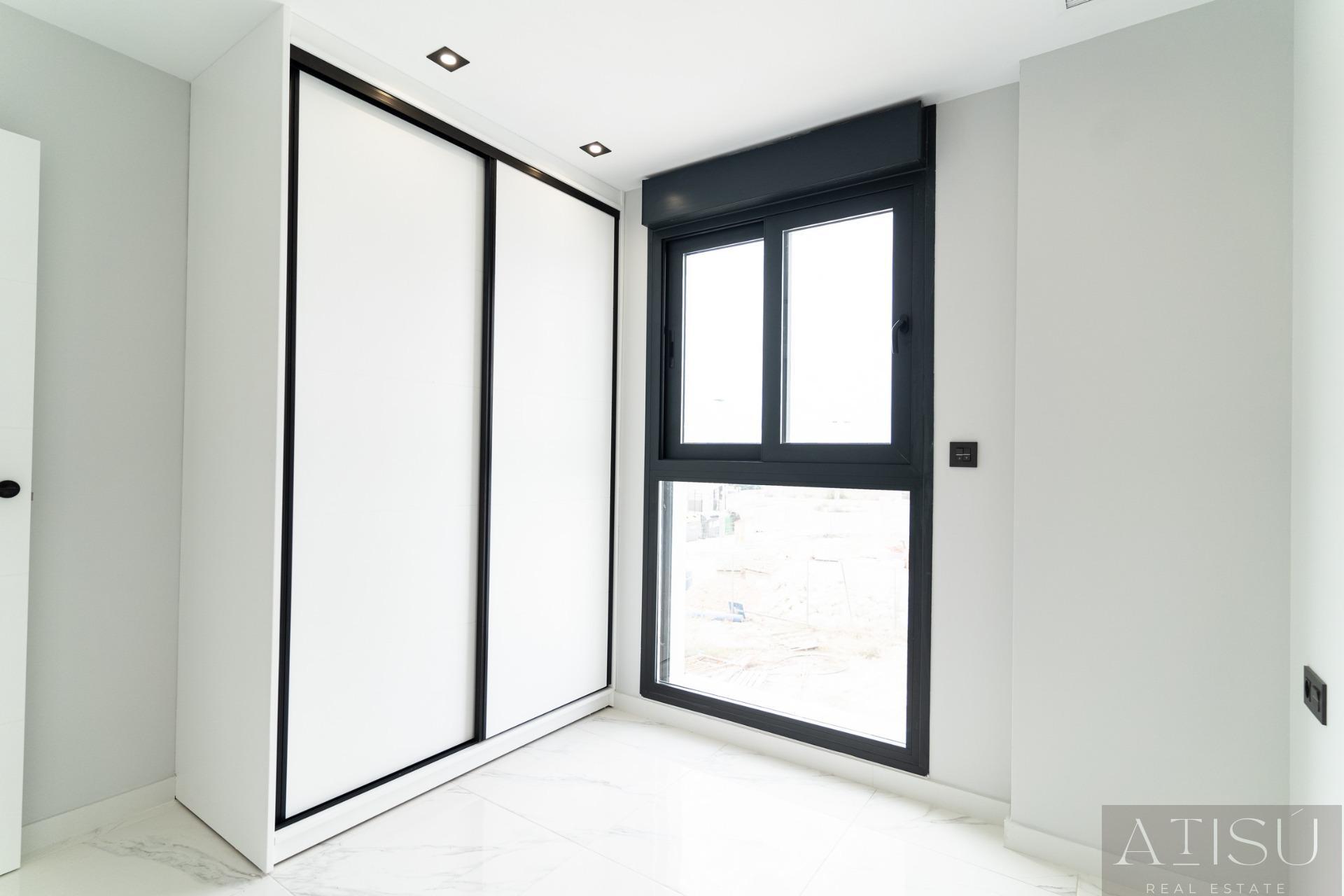 Venta de villa en Orihuela costa