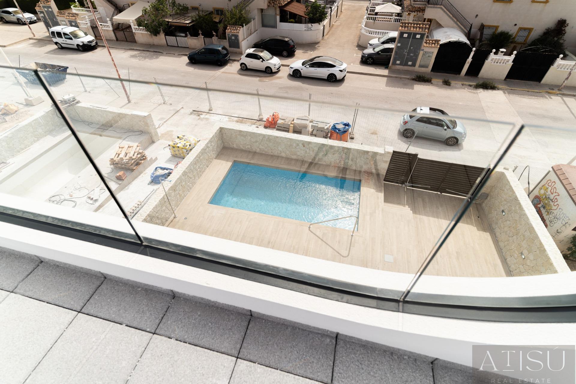 Venta de villa en Orihuela costa