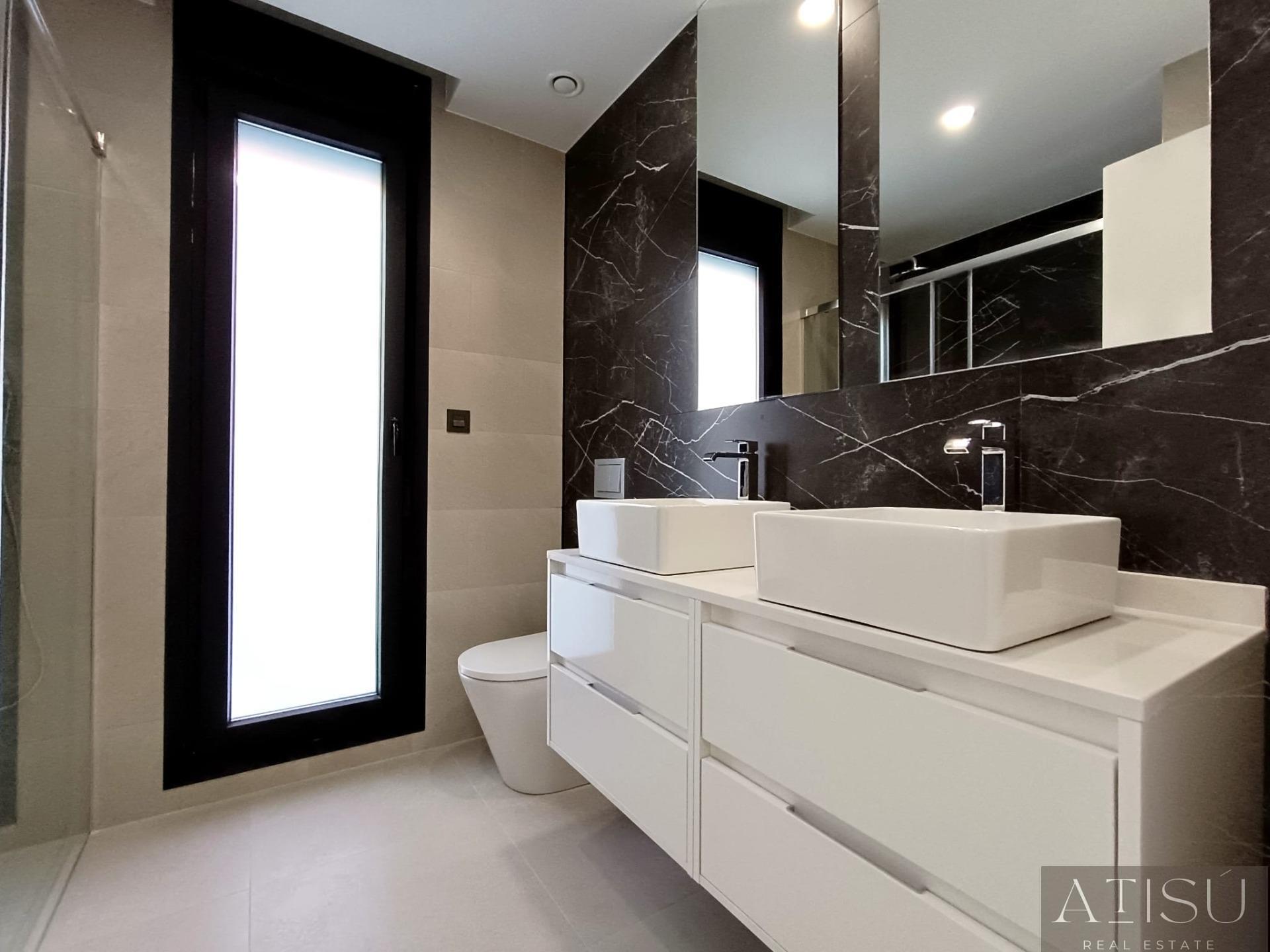 Venta de villa en Benijofar