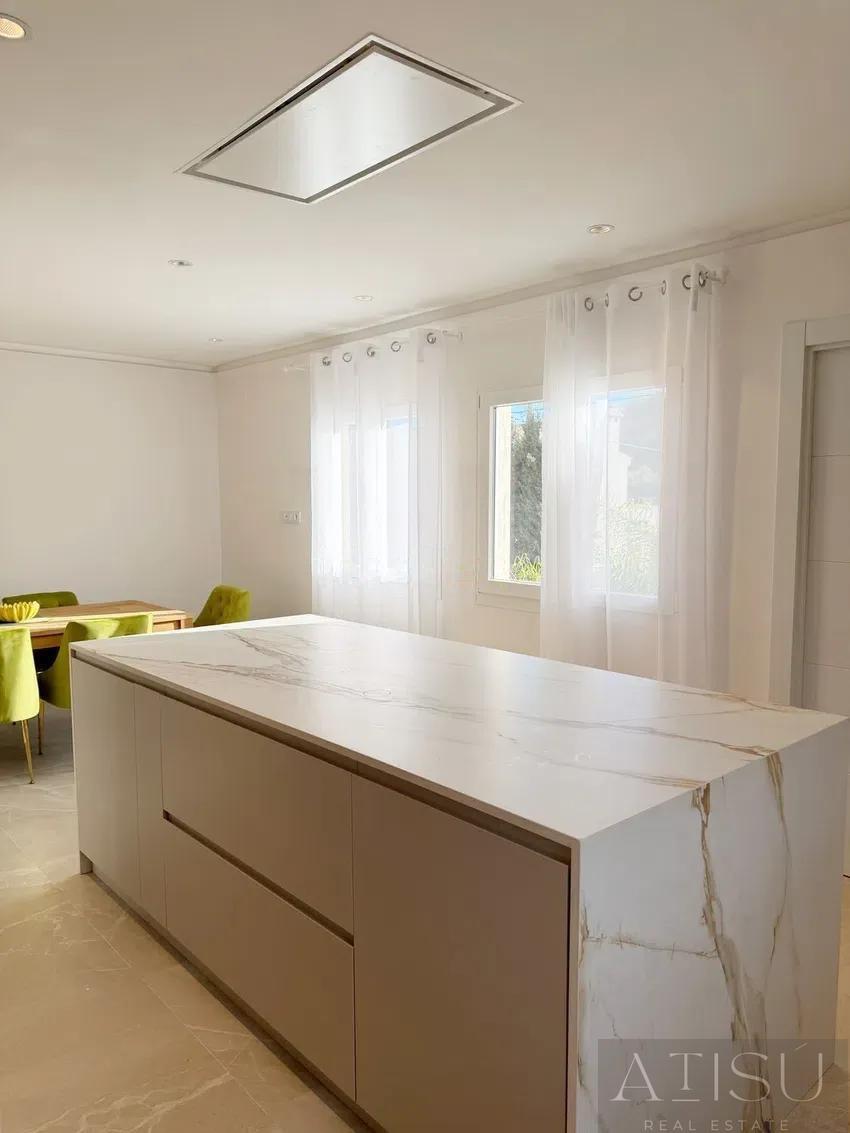 Venta de villa en San Juan de Alicante