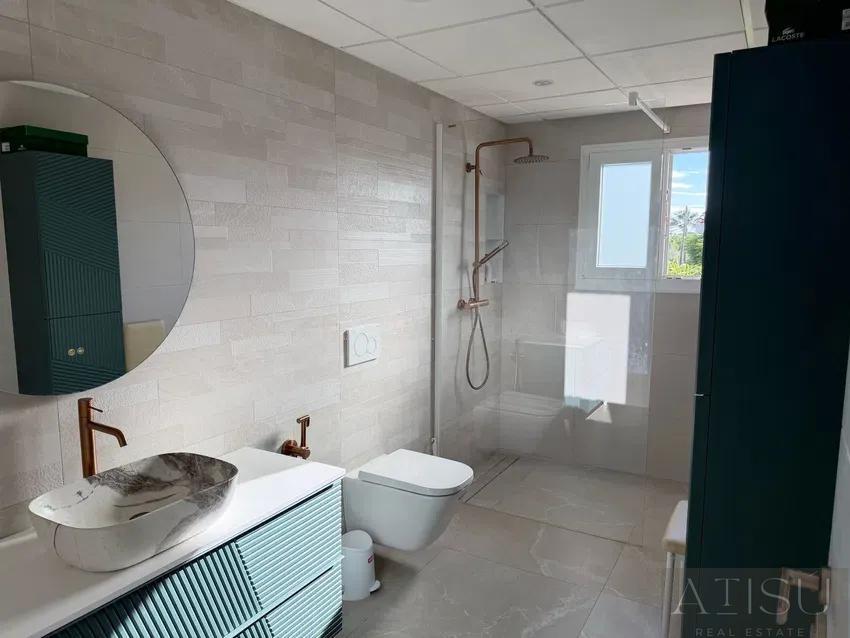 Venta de villa en San Juan de Alicante