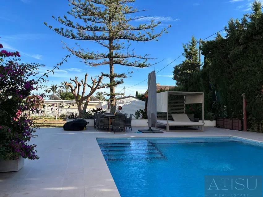 Venta de villa en San Juan de Alicante