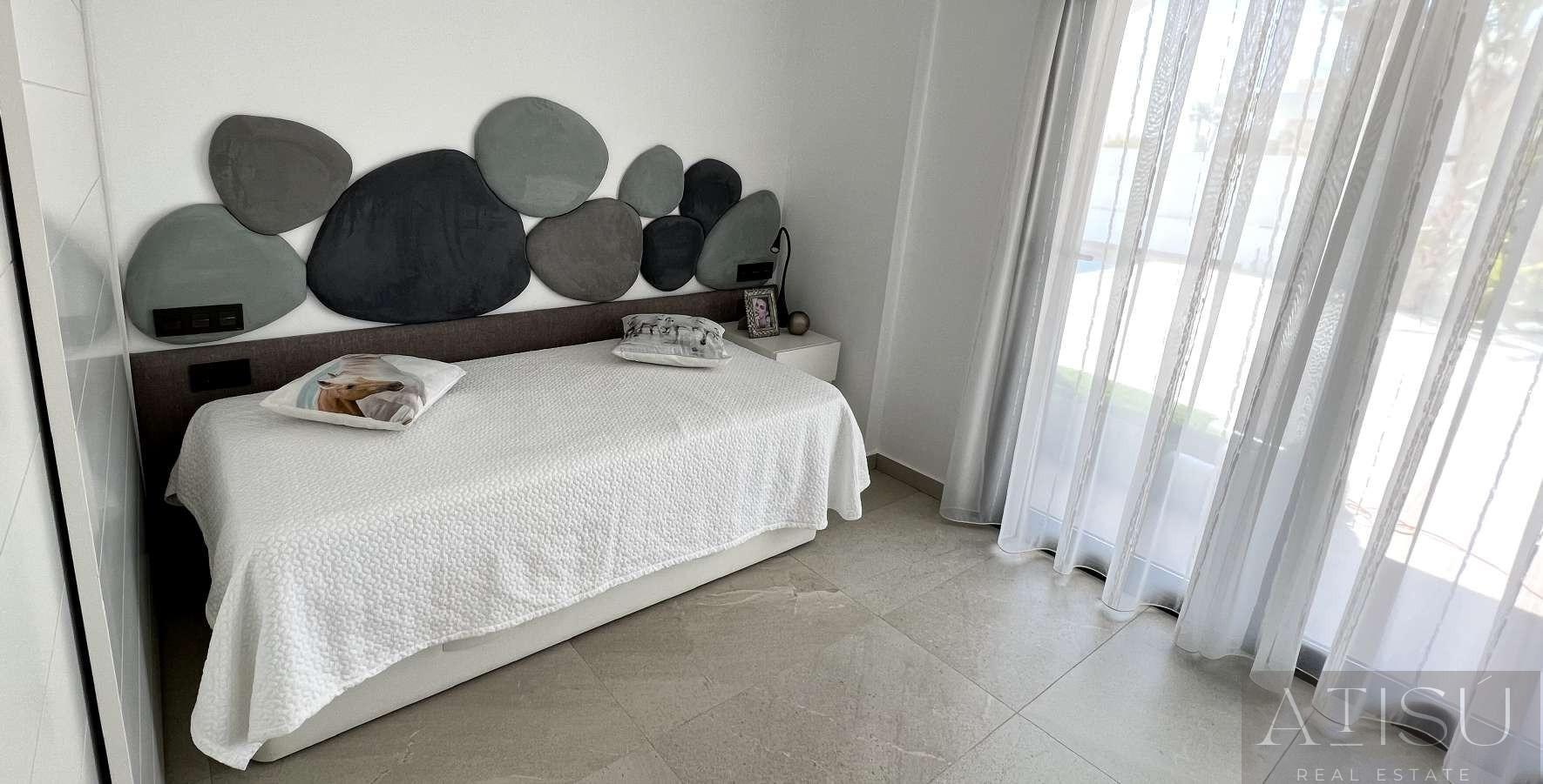 Venta de villa en Rojales