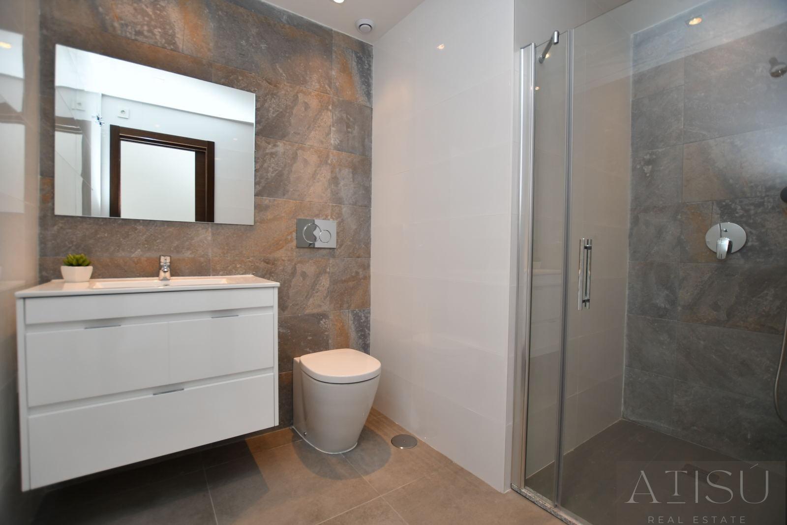 Venta de bungalow en San miguel de salinas