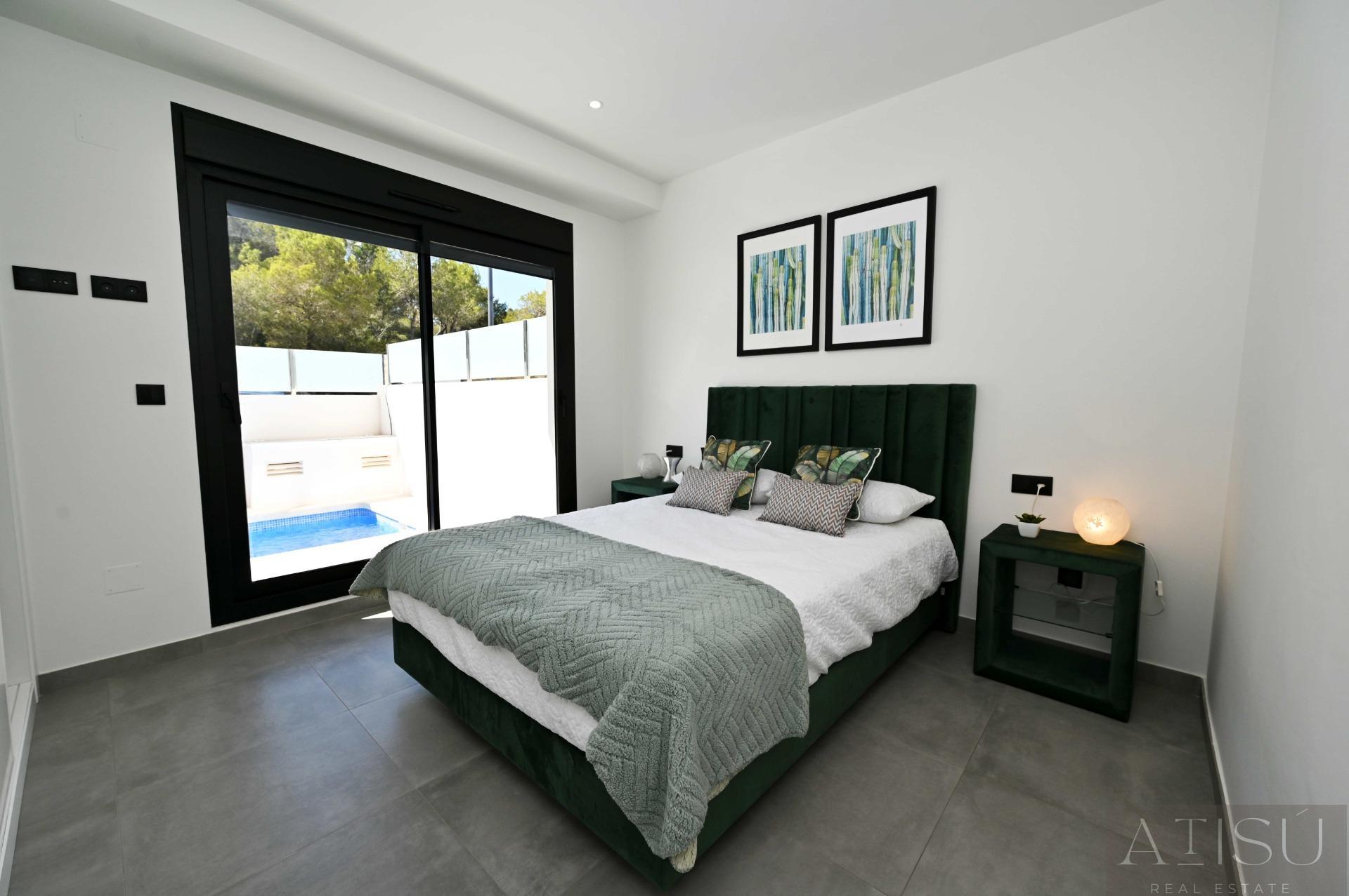 For sale of villa in Orihuela costa