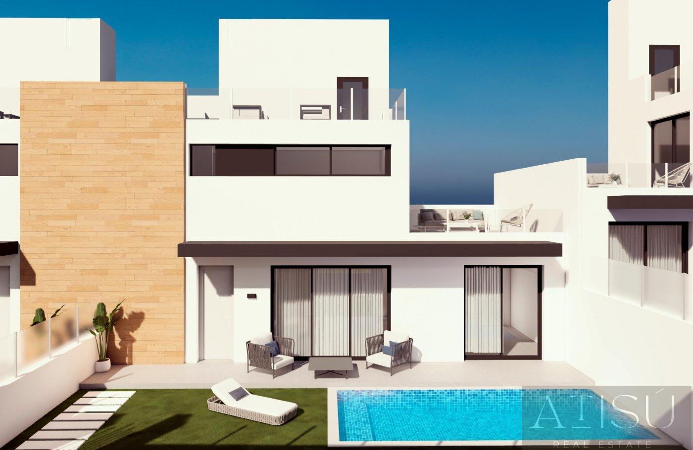 For sale of villa in Orihuela costa
