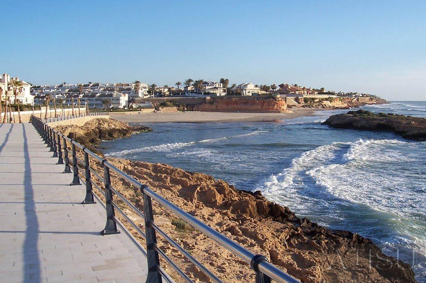 For sale of villa in Orihuela costa
