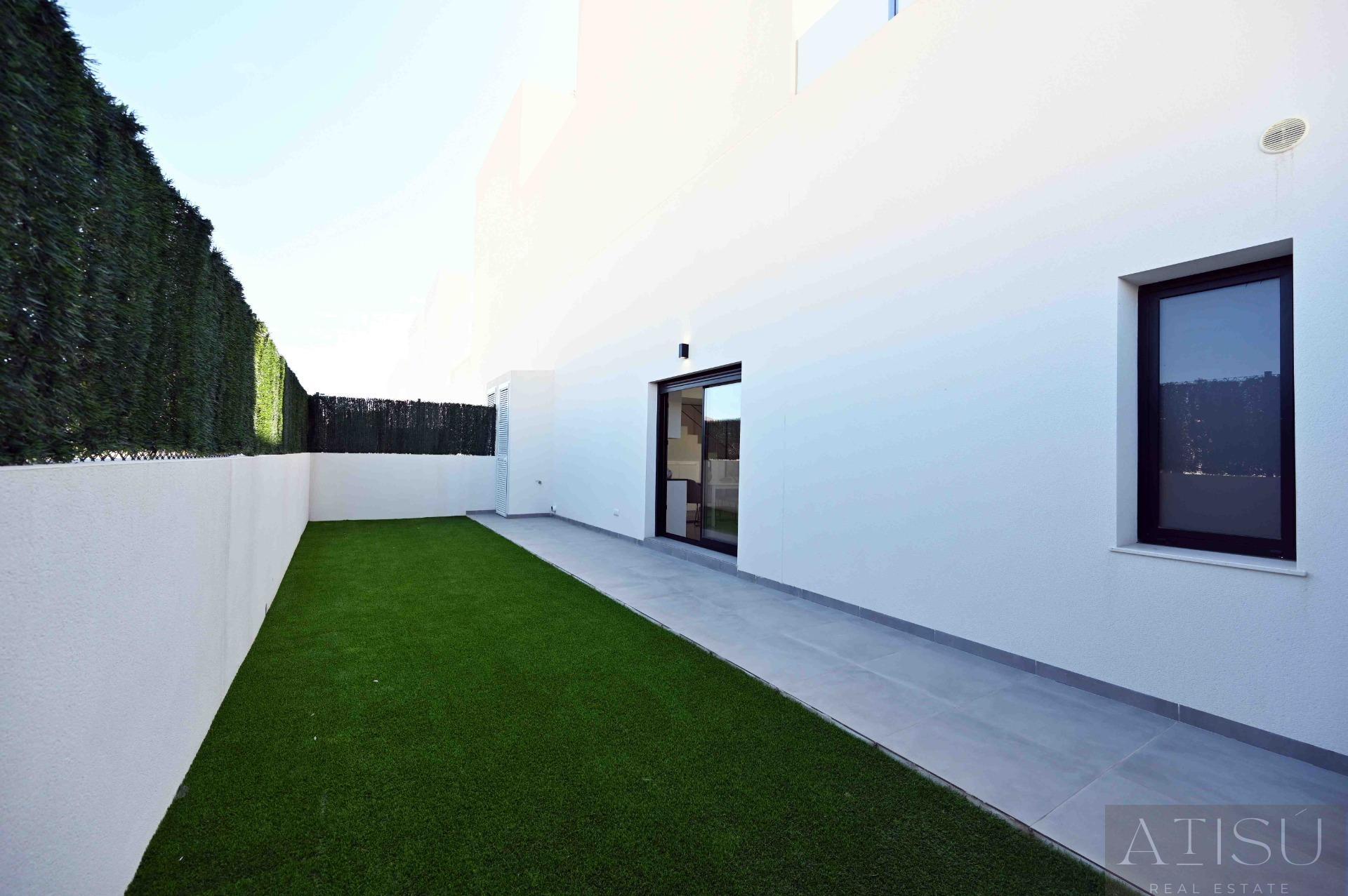 For sale of villa in Orihuela costa