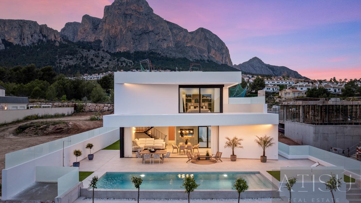 Venta de villa en Polop