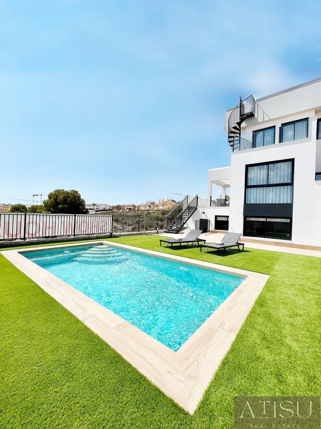 Venta de villa en Algorfa