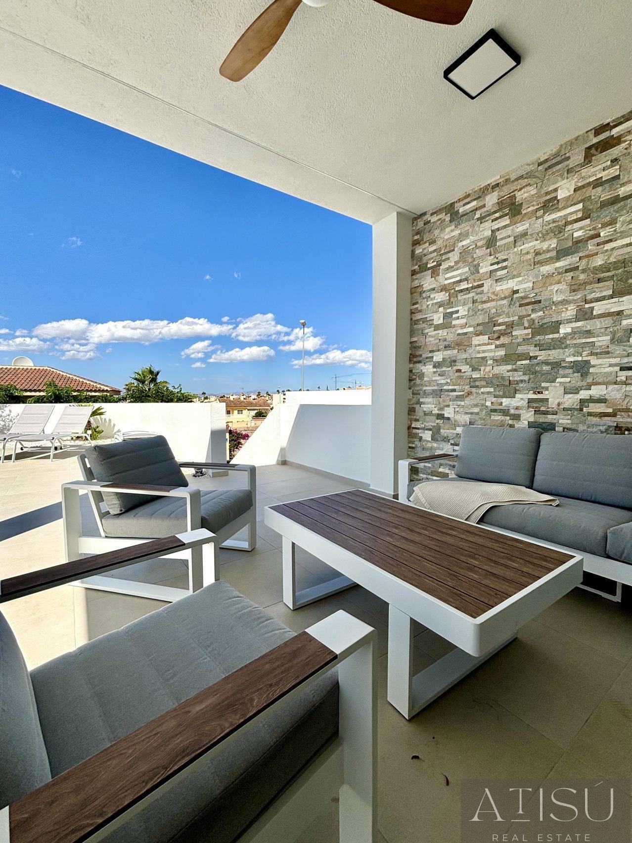 Venta de villa en Benijofar