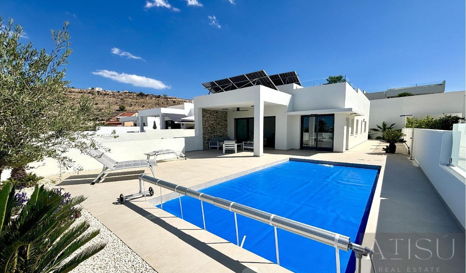 Venta de villa en Benijofar