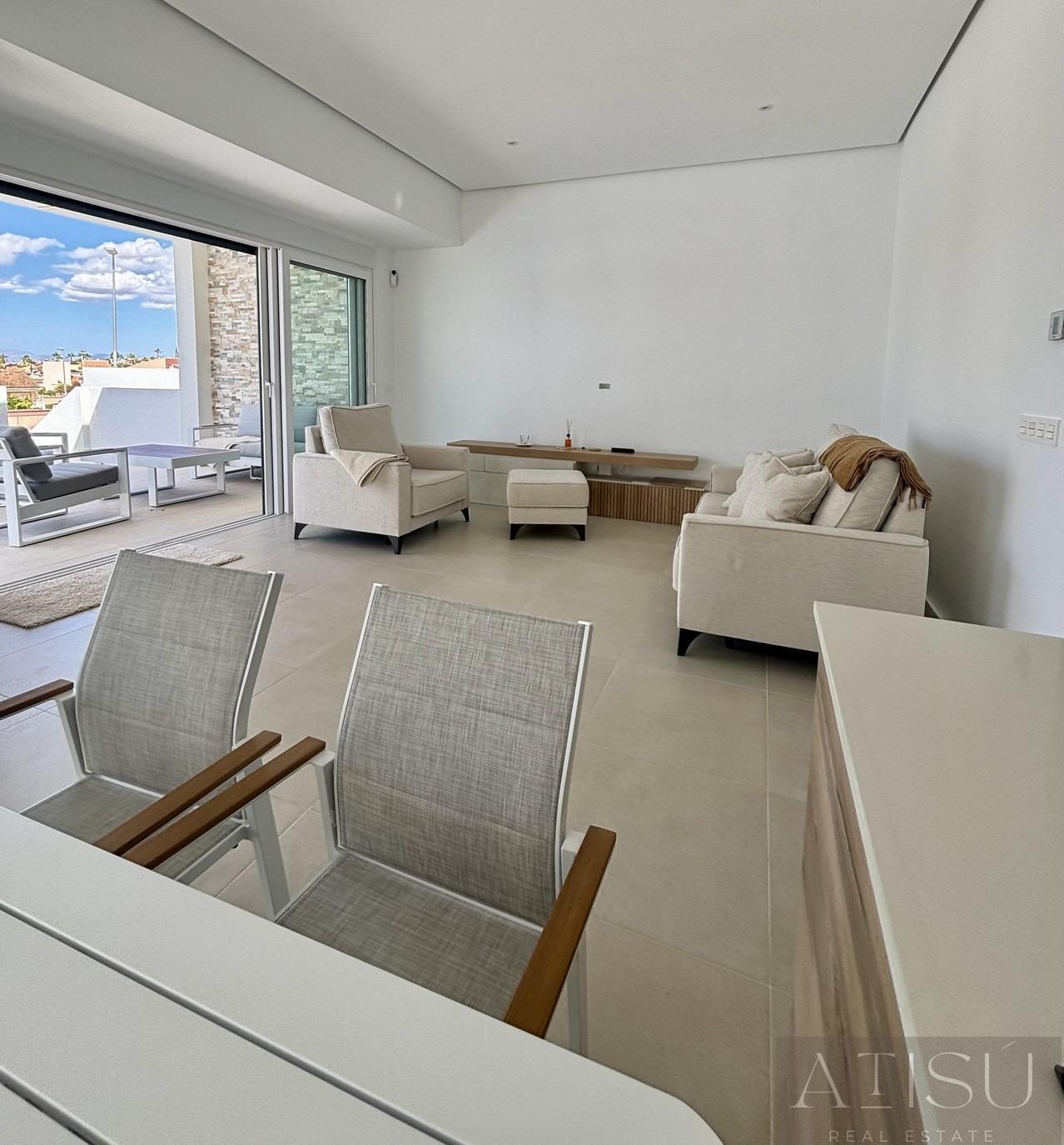 Venta de villa en Benijofar