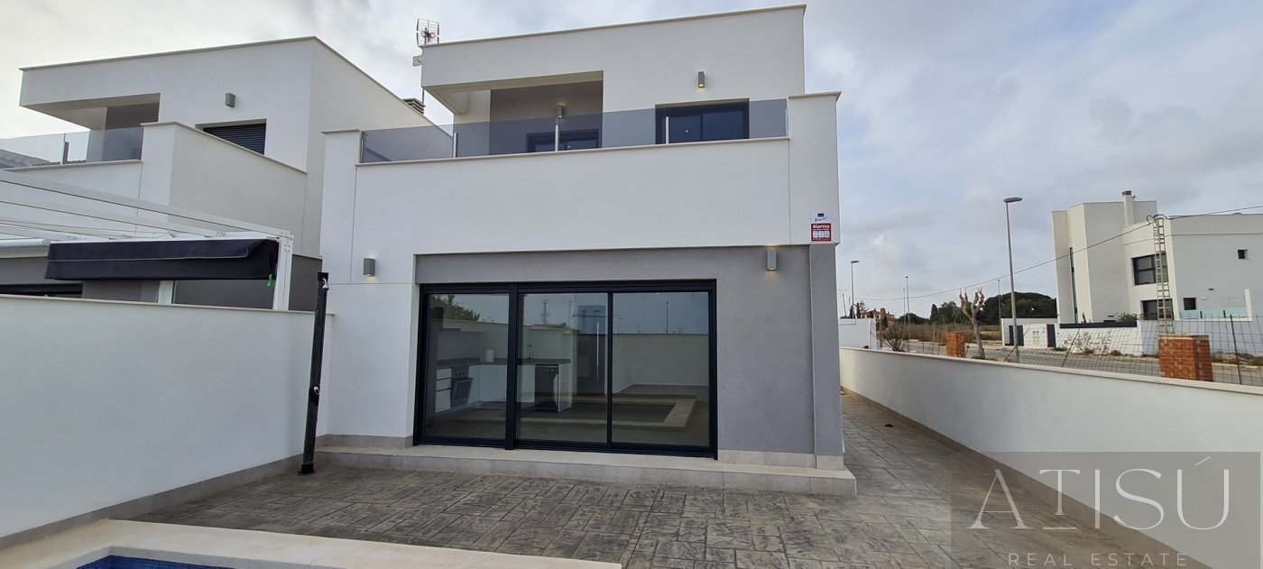Venta de villa en Orihuela costa