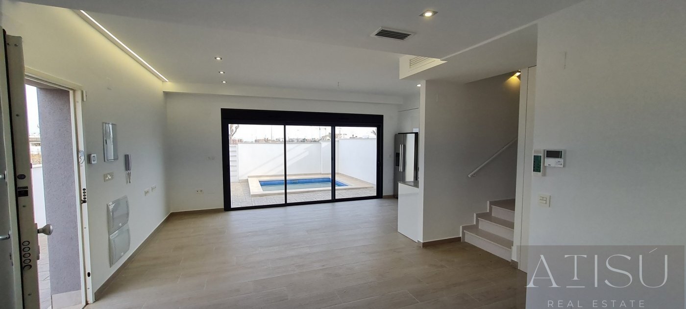 Venta de villa en Orihuela costa