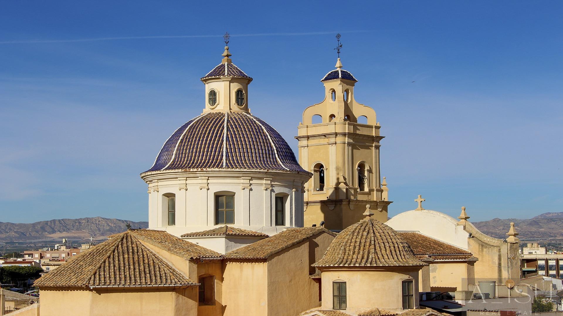 Venta de villa en Cox