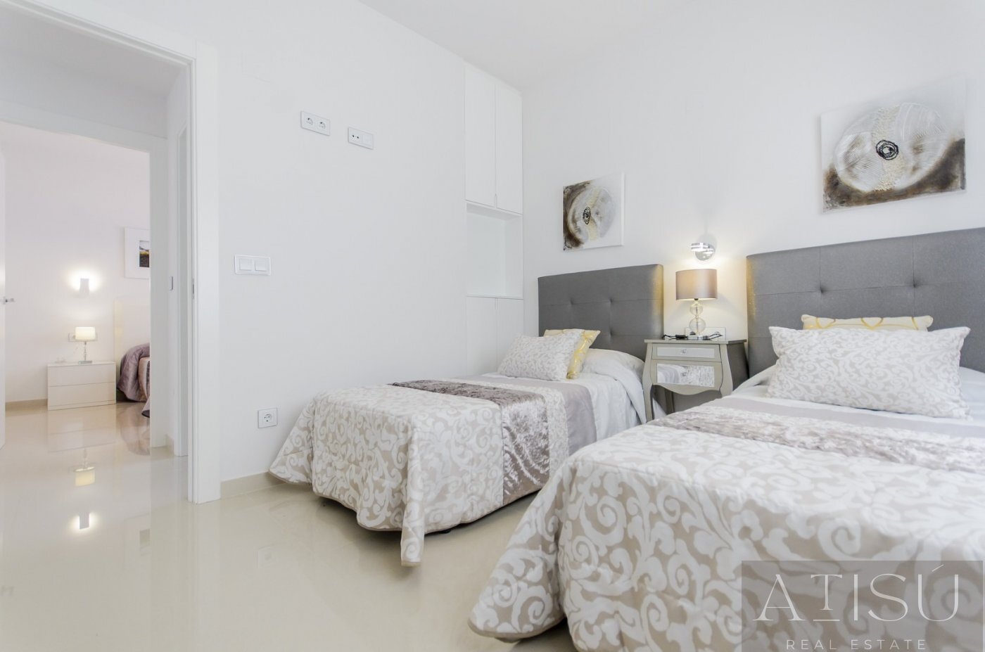 Venta de villa en San miguel de salinas