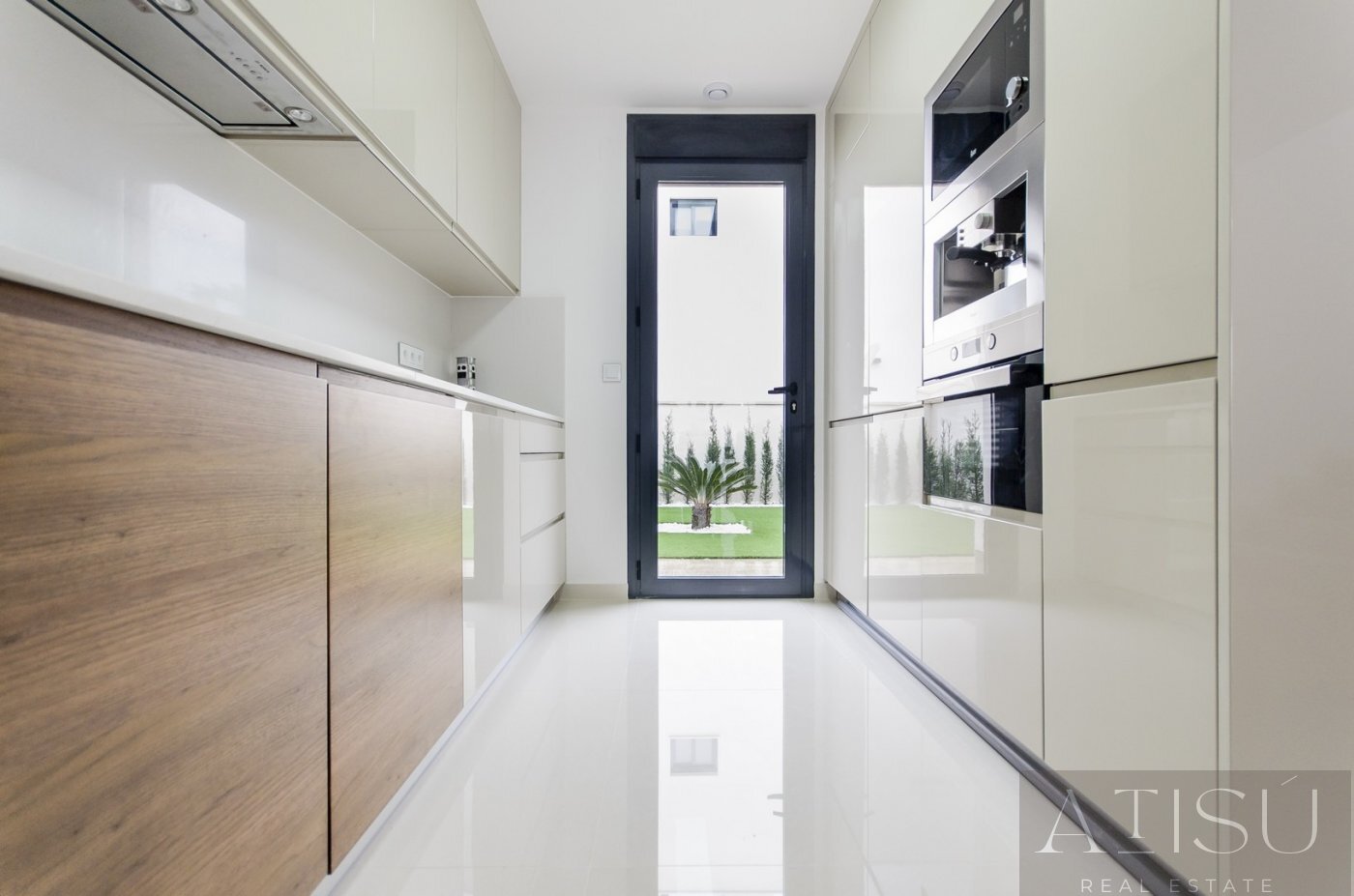 Venta de villa en San miguel de salinas