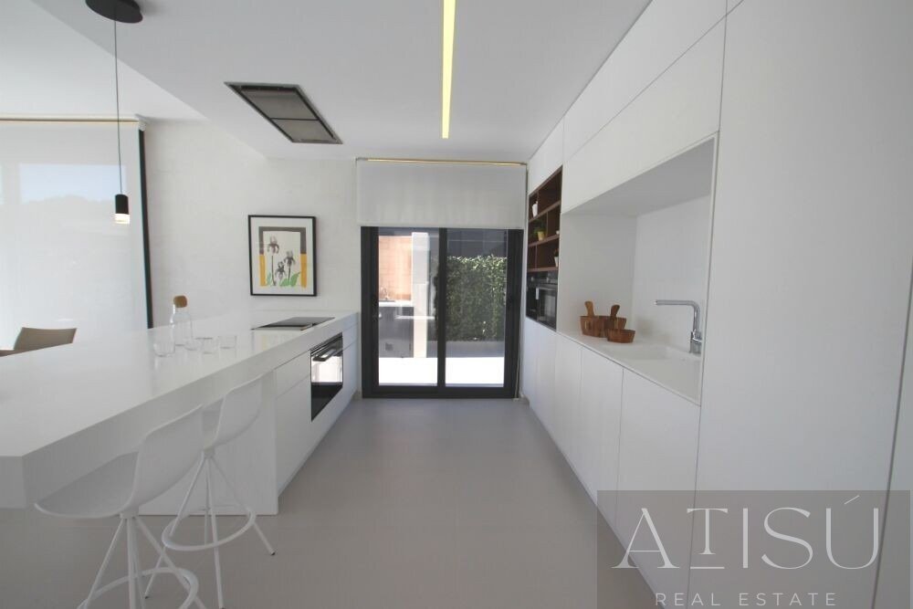 Venta de villa en Orihuela costa