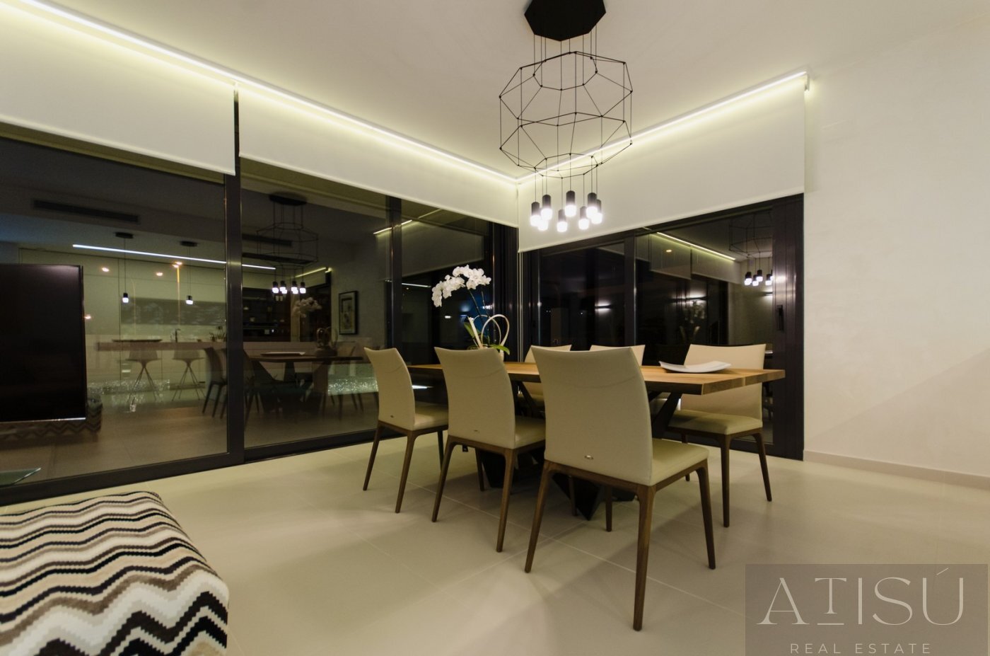 Venta de villa en Orihuela costa