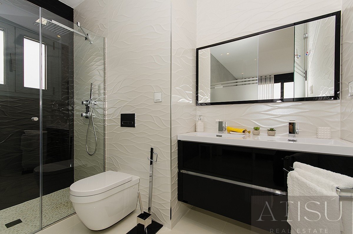 Venta de villa en Orihuela costa