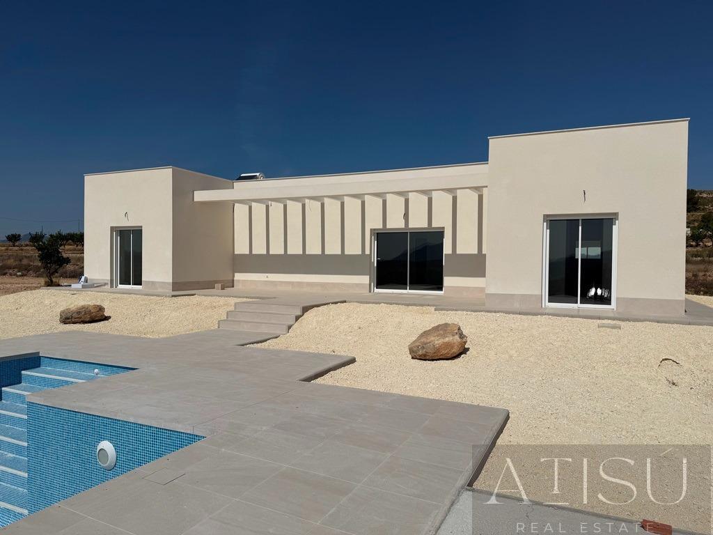 Venta de villa en Pinoso